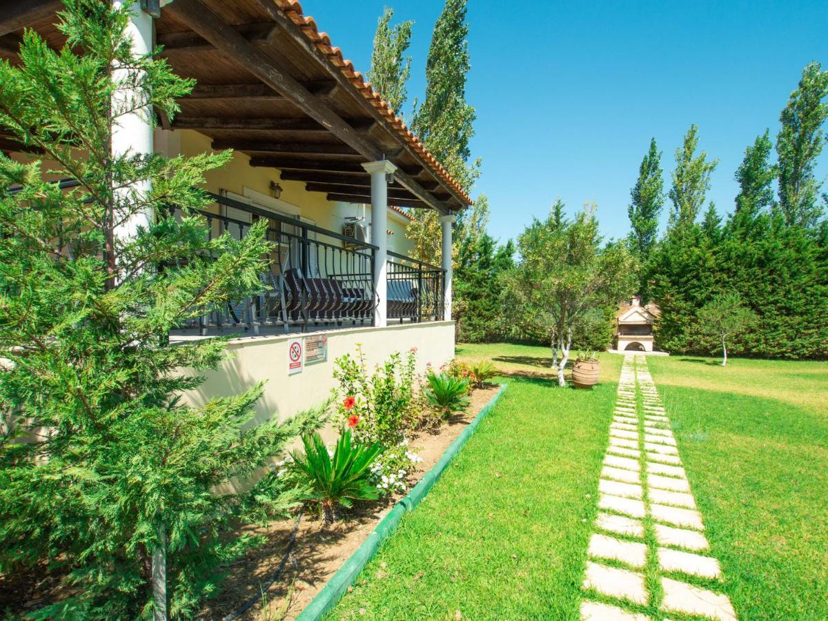 Villa Neptune Livathos  Exterior photo